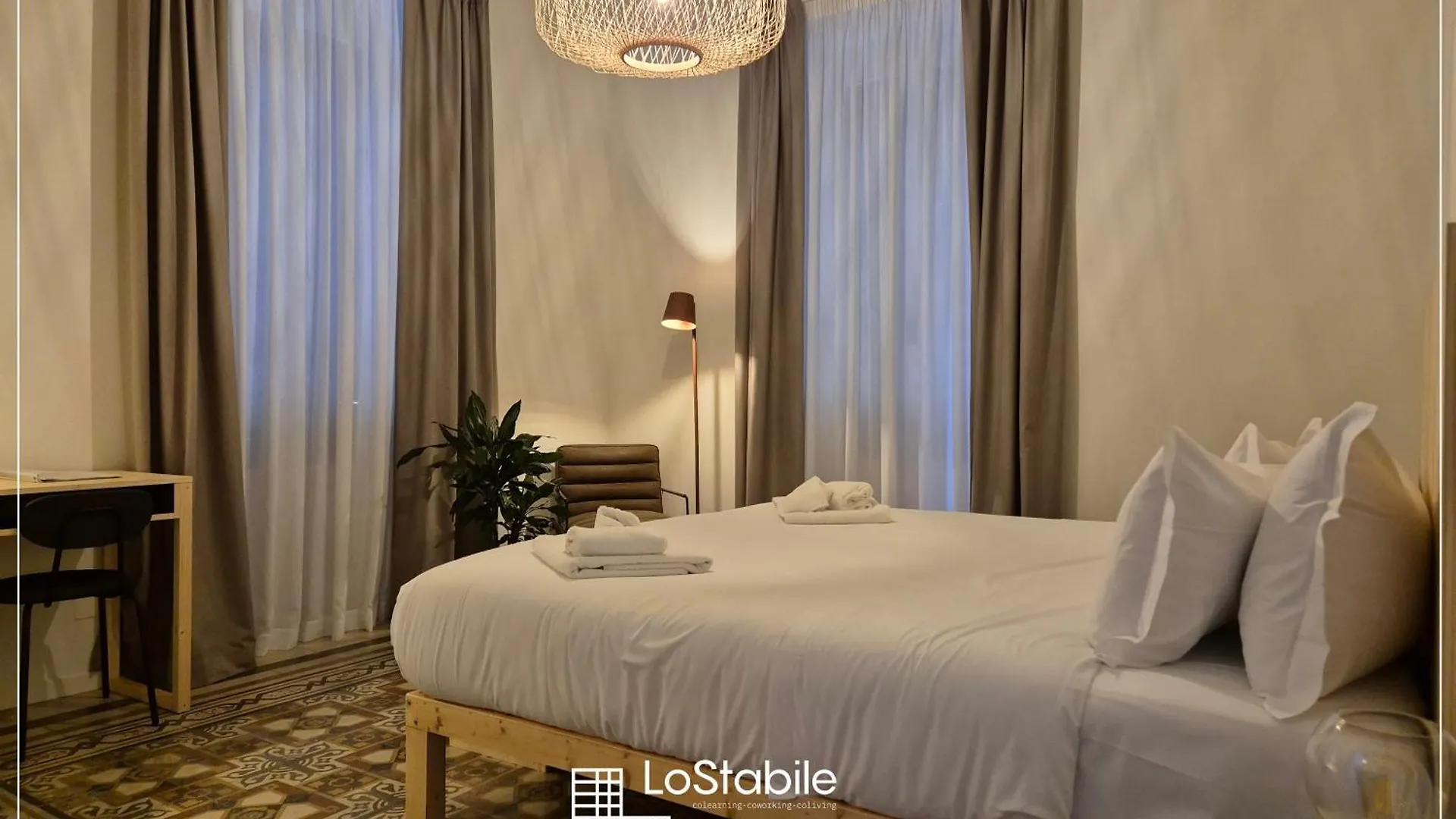 Lostabile Guesthouse & Coworking Bari